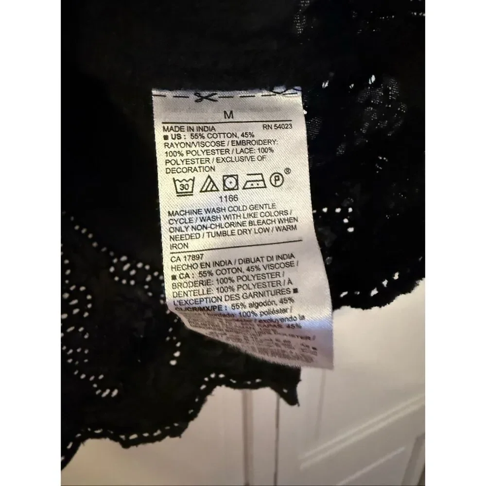 Old Navy black embroidered puff sleeve boho blouse size M